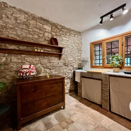 Le Fonti Di *